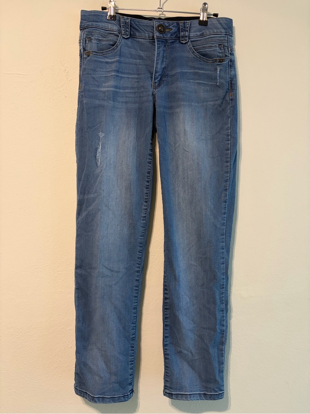 Democracy AB - SOLUTION Women’s Blue Straight-Leg Jeans